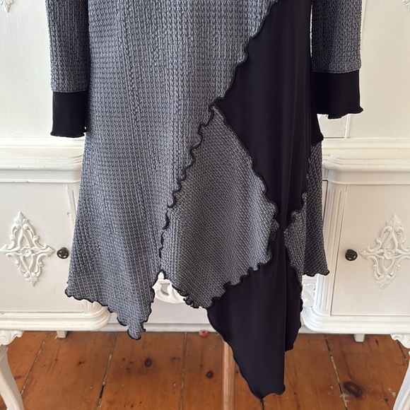 Joseph Ribkoff Asymmetrical Tunic Top - Picture 6 of 15